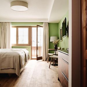 Uitgebreide Kamer met een King Size Bed